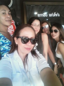 ส่งลูกค้าท่าเรือปากบาราไปเกาะหลีแป๊ะ
